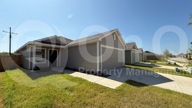 Building Photo - 1117 Desert Willow Dr