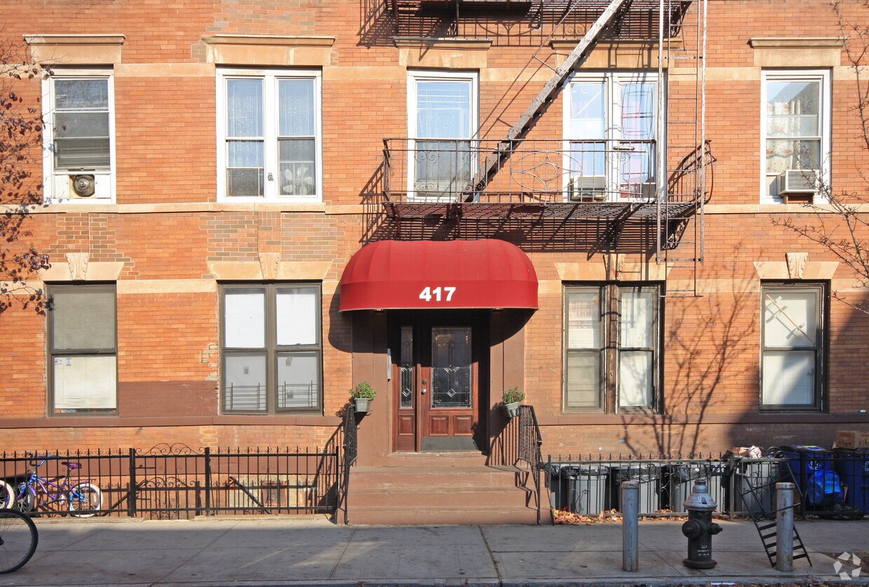 Building Photo - 417 15th St