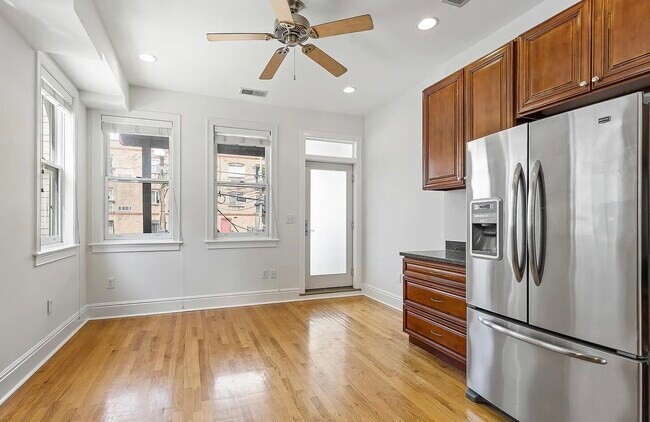 Foto del edificio - 2212 11th St NW