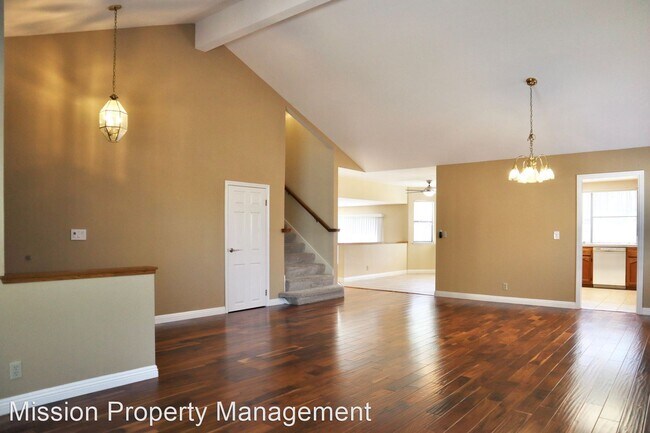 Foto del edificio - 4 br, 3 bath House - 42640 Scofield Dr