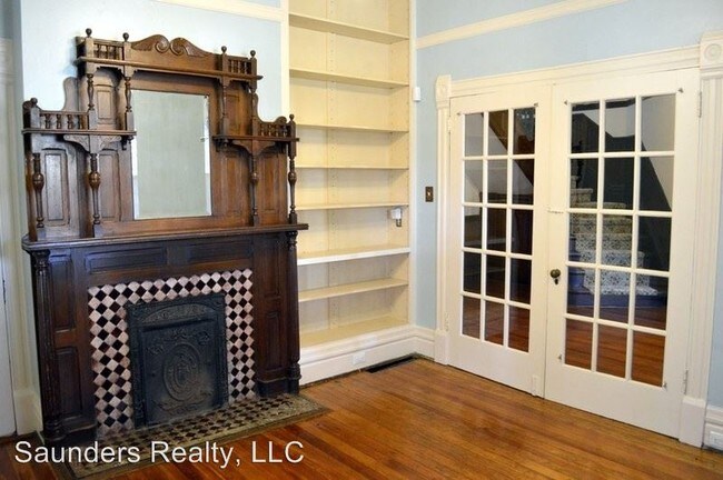Building Photo - 5 br, 3 bath House - 1820 S. Main St