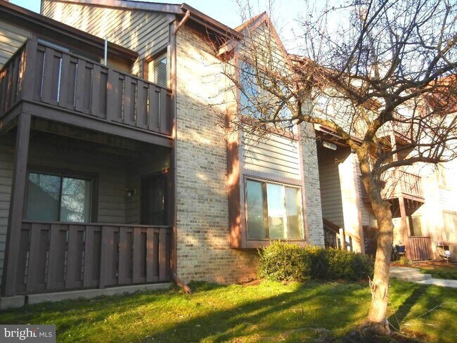 Foto del edificio - 4203B Aberdeen Dr