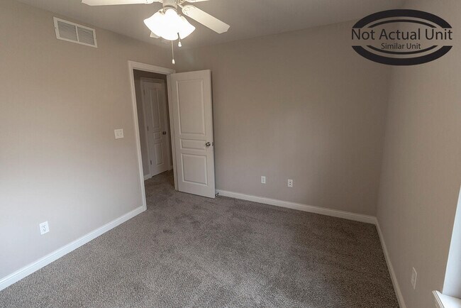 Foto del edificio - 7392 Arratt Ct