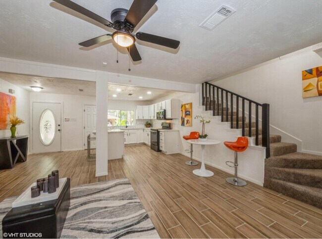 Foto del edificio - 1320 E Red Cedar Cir
