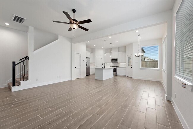 Building Photo - 21118 Medina River Dr