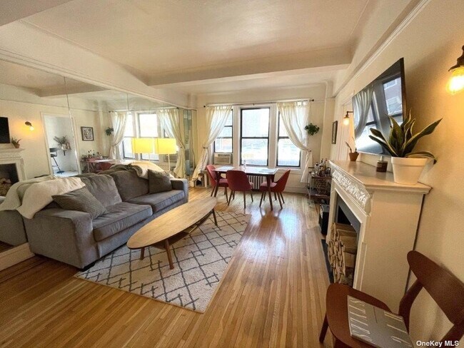 Foto del edificio - 8300 Talbot St