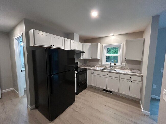 Foto del edificio - 61 Lovewell Pond Rd