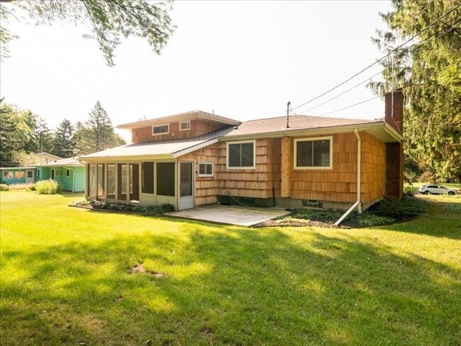 Building Photo - 7 Courtenay Cir