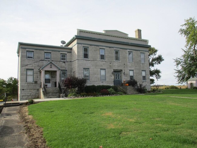 Foto del edificio - 2226 County House Rd
