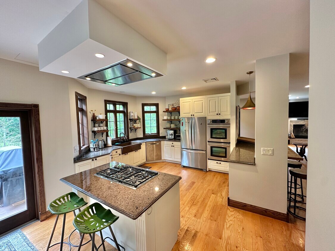 Foto principal - 10 Clearview Ln