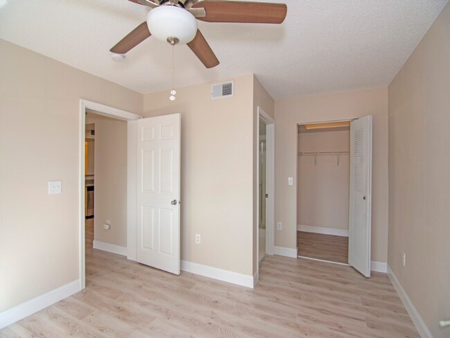 Foto del edificio - 3675 NW Mediterranean Ln