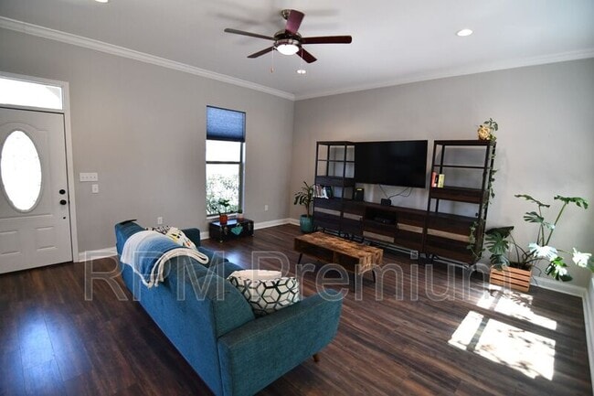 Foto del edificio - 2582 Boudreaux Ave