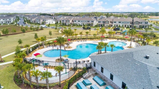 Foto del edificio - 15767 Water Spring Blvd
