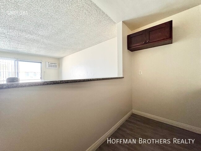 Building Photo - 20339 Saticoy St