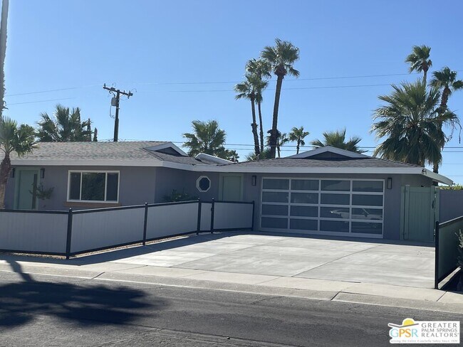 Building Photo - 505 E Molino Rd