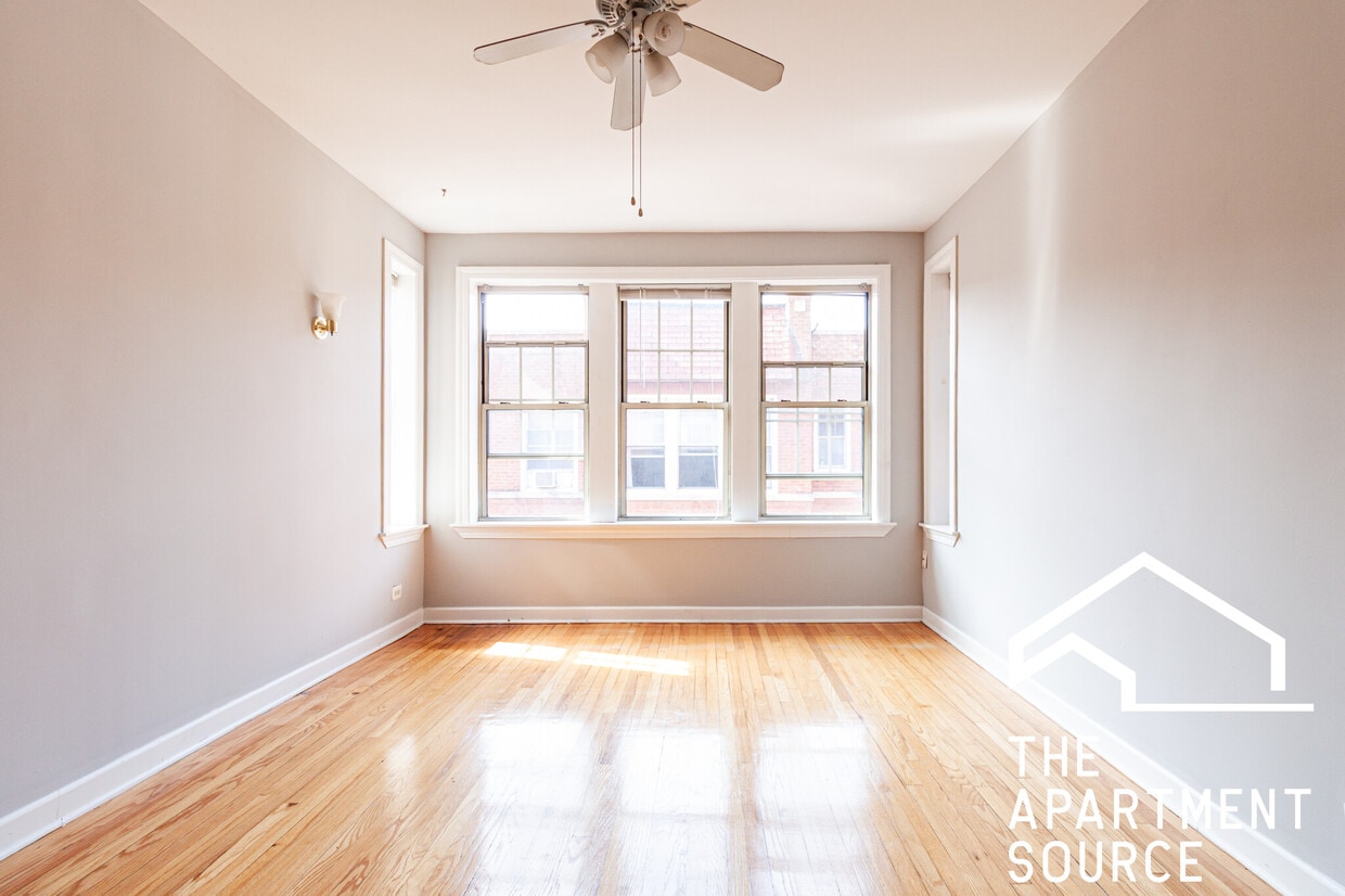 Foto principal - 561 W Aldine Ave