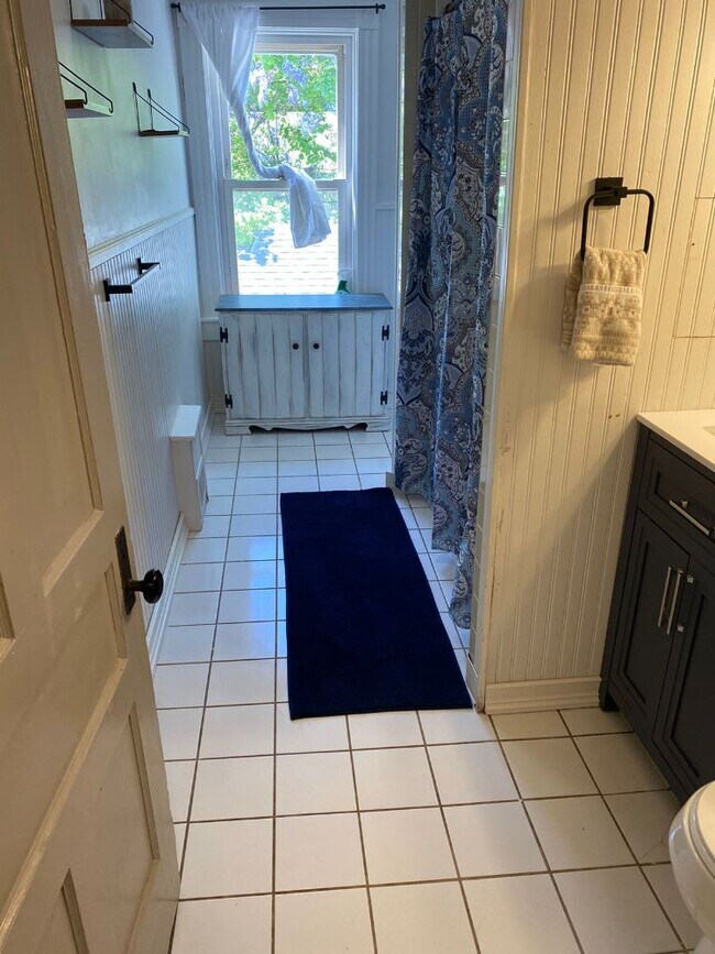 314 Woonasquatucket Ave, North Providence, RI 02911 House Rental in