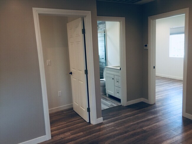 Foto del edificio - 9229 White Oak Ave