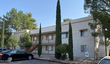 Building Photo - 1200 Lanny Ave