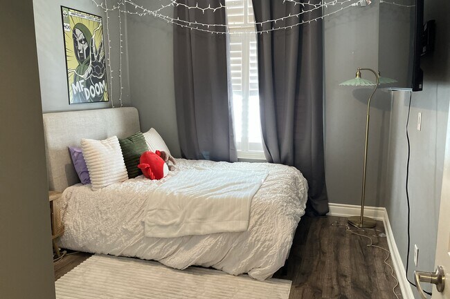 Building Photo - 43 Carpenter St