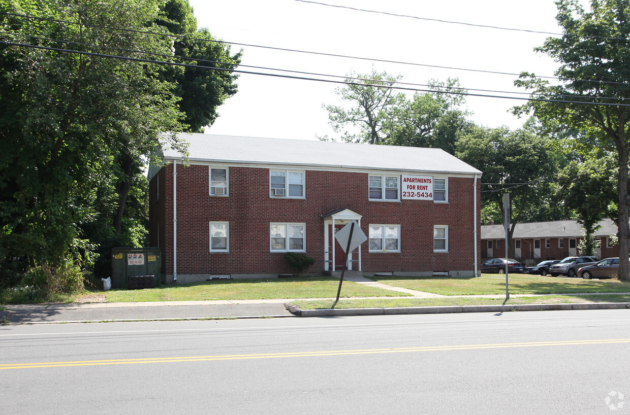 Building Photo - 212-218 Main St