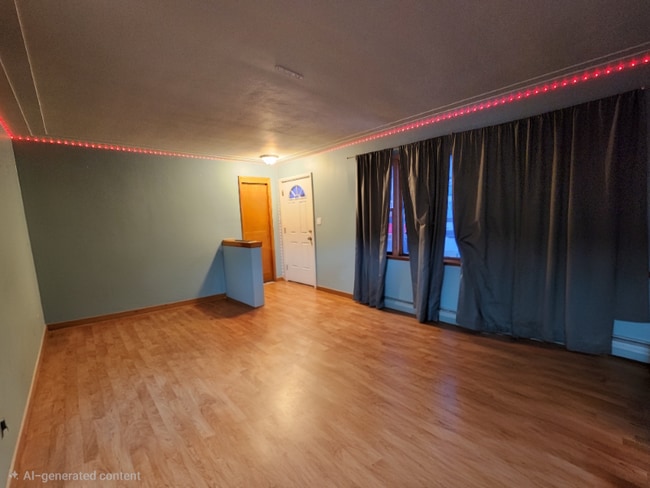 Building Photo - 1706 E 5th St