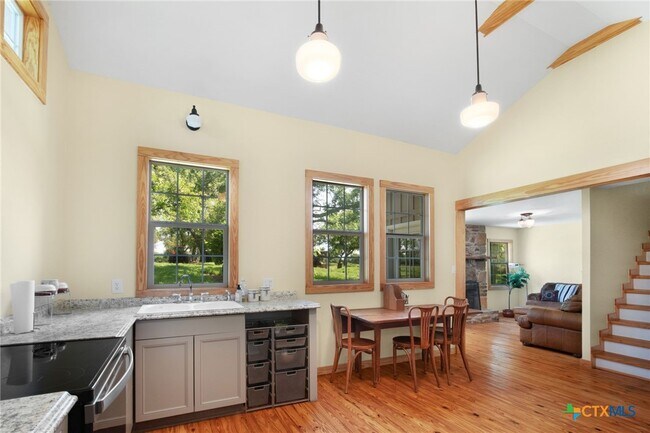 Foto del edificio - 21702 Farm to Market 580