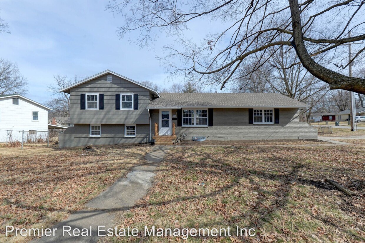 Primary Photo - 4 br, 2 bath House - 7423 Harris Ave