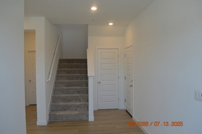Building Photo - 8940 Pso Del Campo