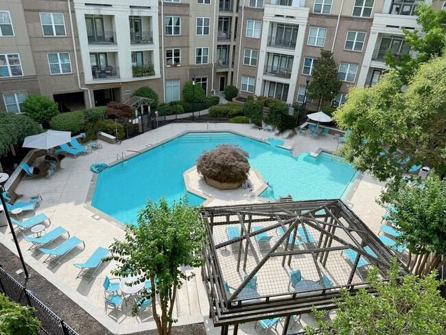 Pool - 390 17th St NW