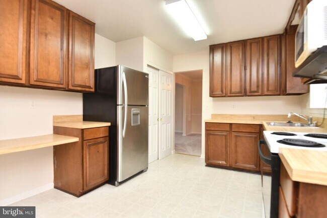Building Photo - 1052 Jeff Ryan Dr