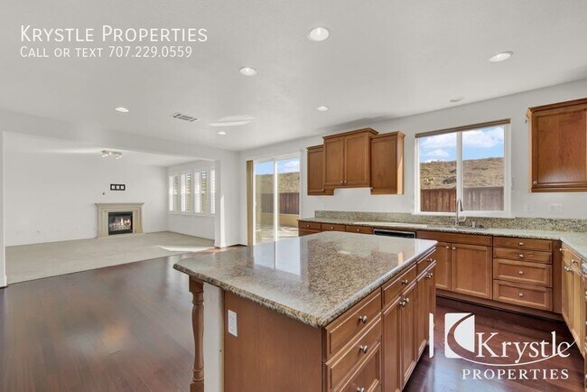 Building Photo - Gorgeous Mare Island home. 6 month lease o...