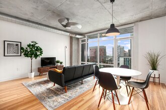 Building Photo - 1080 Park Blvd