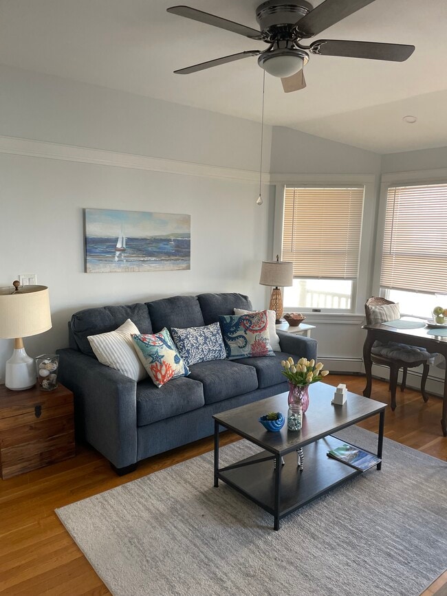 Living Room - 93 Atlantic Rd