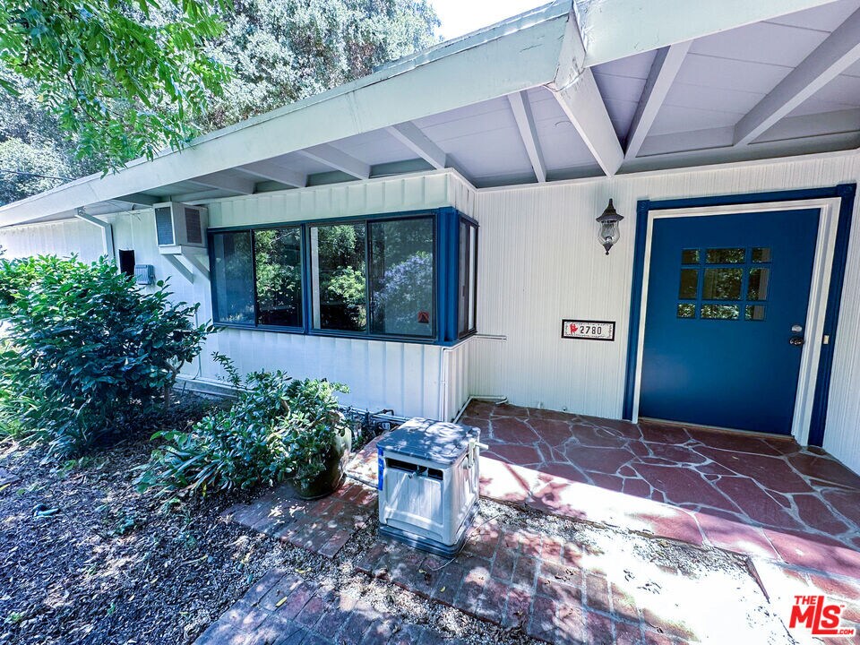 2780 Hutton Dr, Beverly Hills, CA 90210 House for Rent in Beverly Hills, CA