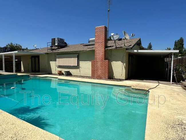 Building Photo - 1439 W Evans Ave