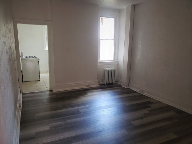 Foto del edificio - 513-515 Lincoln Avenue
