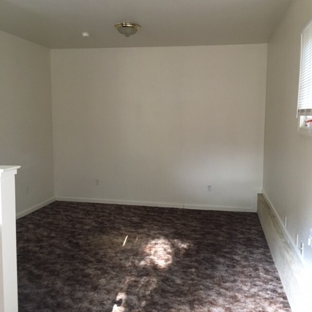 Building Photo - Charming 1 Bedroom Close to Downtown!!