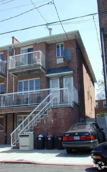 Foto del edificio - 2039 Homecrest Ave