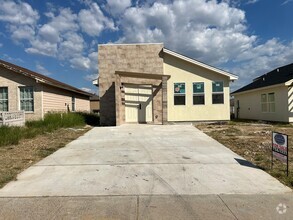 Building Photo - 4407 Black Buck Cir