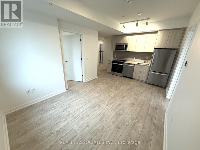 Photo du bâtiment - 720 Whitlock Ave