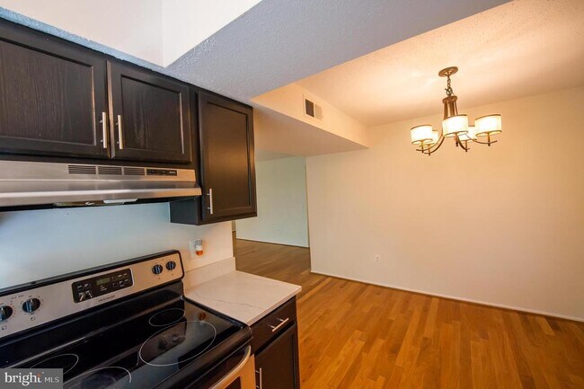 Foto del edificio - 120 Fort Evans Rd SE