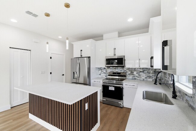 Foto del edificio - 3614 Temple St