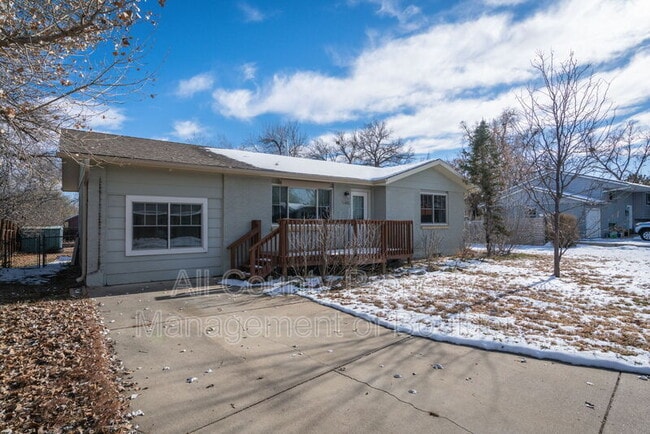 Building Photo - 1480 Tipperary St