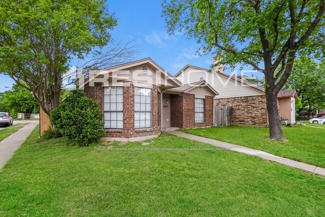 Photo - 10503 Leroy Ct (Dallas, TX) House