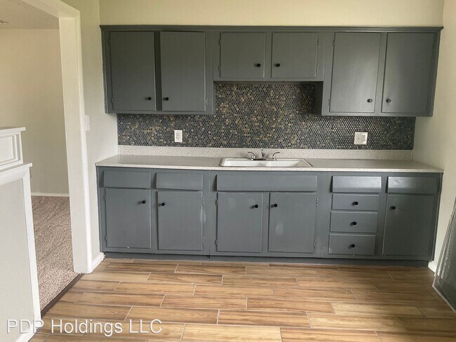 Foto del edificio - 4 br, 1 bath House - 4745 SE 18th Street