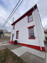 Building Photo - 538 S Front St