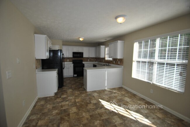 Building Photo - 3890 Cedar Trace Ln