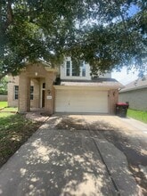 Building Photo - 20911 Southvine Ct