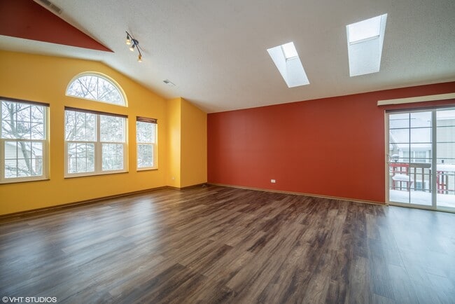 Building Photo - 350 W Happfield Dr